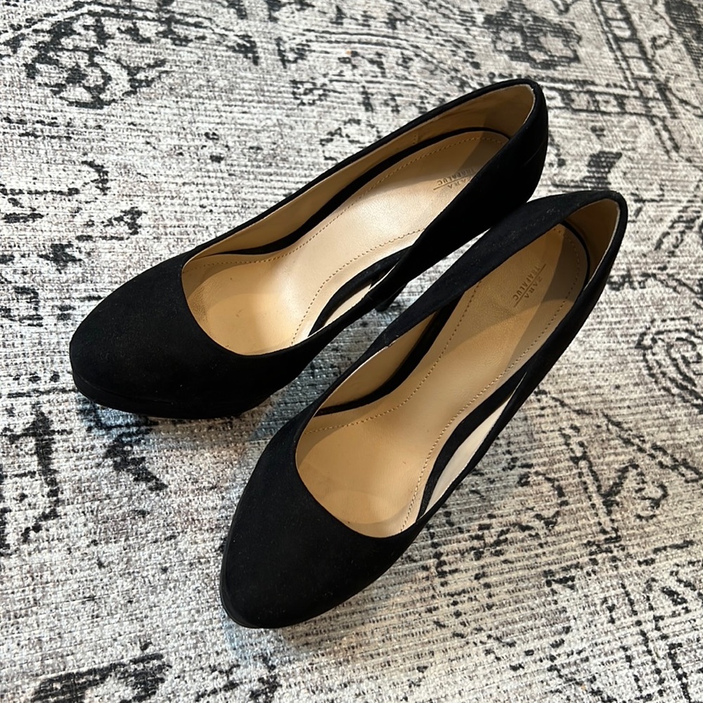 Black suede platform heels from Zara!